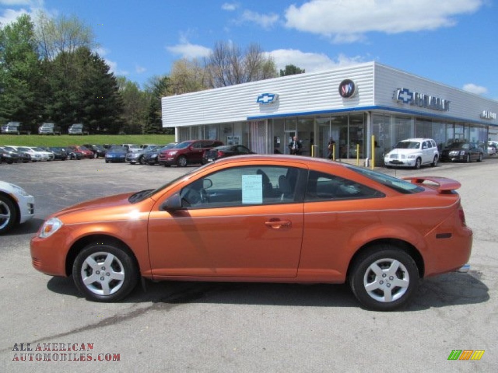 2006 Chevrolet Cobalt LS Coupe in Sunburst Orange Metallic photo 2