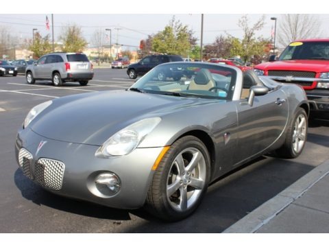 Sly Gray 2006 Pontiac Solstice Roadster Sly Gray 2006 Pontiac Solstice Roadster