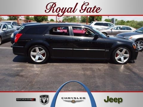 Brilliant Black Crystal Pearl 2006 Dodge Magnum SRT-8