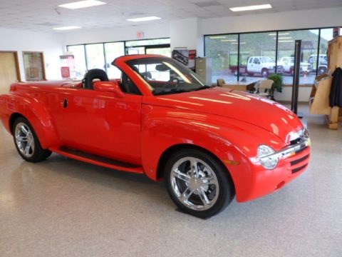 Redline Red 2006 Chevrolet SSR Redline Red 2006 Chevrolet SSR