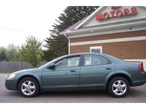 Onyx Green Pearlcoat 2004 Dodge Stratus ES Sedan
