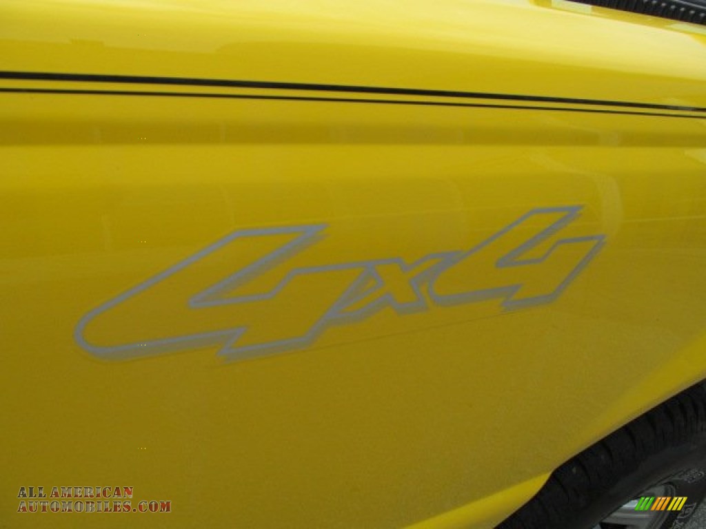 2006 Ranger XLT SuperCab 4x4 - Screaming Yellow / Medium Dark Flint photo #9