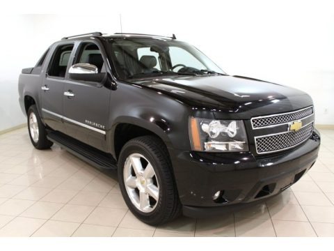 Black 2010 Chevrolet Avalanche LTZ 4x4 Black 2010 Chevrolet Avalanche LTZ 4x4