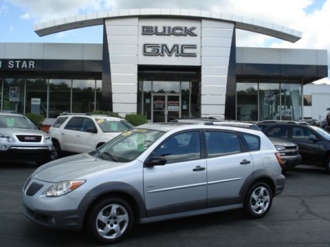 Platinum Silver 2006 Pontiac Vibe Platinum Silver 2006 Pontiac Vibe