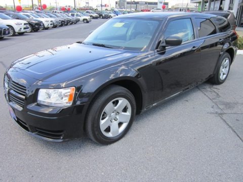 Brilliant Black Crystal Pearl 2008 Dodge Magnum 