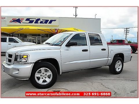 Bright Silver Metallic 2011 Dodge Dakota Big Horn Crew Cab