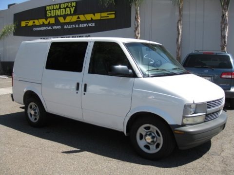 Summit White 2004 Chevrolet Astro Cargo Van