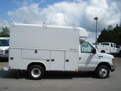 Oxford White 2012 Ford E Series Cutaway E350 Commercial Utility Truck