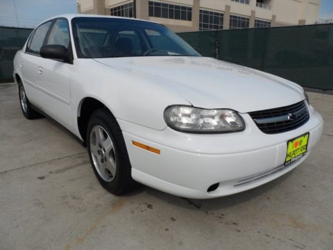 Summit White 2004 Chevrolet Classic 