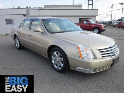 Light Cashmere Metallic 2006 Cadillac DTS Light Cashmere Metallic 2006 Cadillac DTS