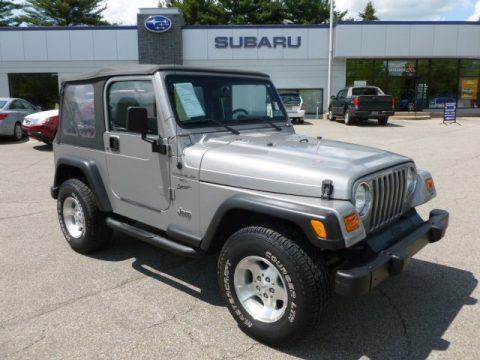 Silverstone Metallic 2000 Jeep Wrangler Sport 4x4