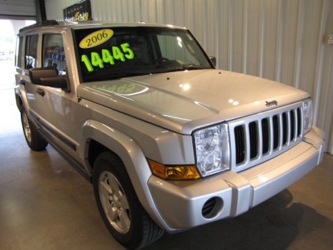 Bright Silver Metallic 2006 Jeep Commander 4x4
