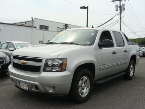 Sheer Silver Metallic 2010 Chevrolet Avalanche LS Sheer Silver Metallic 2010 Chevrolet Avalanche LS