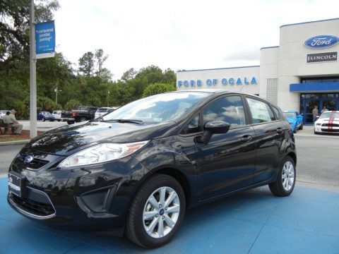 Tuxedo Black Metallic 2012 Ford Fiesta SE Hatchback Tuxedo Black Metallic 2012 Ford Fiesta SE Hatchback