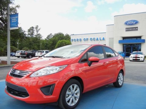 Race Red 2012 Ford Fiesta SE Sedan Race Red 2012 Ford Fiesta SE Sedan