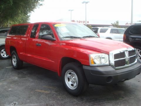 Flame Red 2007 Dodge Dakota ST Club Cab
