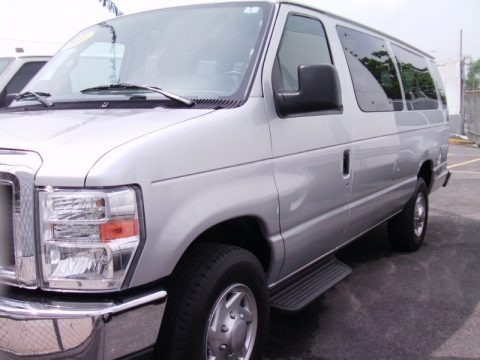 Ingot Silver Metallic 2010 Ford E Series Van E350 XLT Passenger Extended