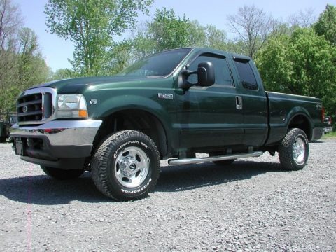 Dark Highland Green Metallic 2002 Ford F250 Super Duty Lariat SuperCab 4x4