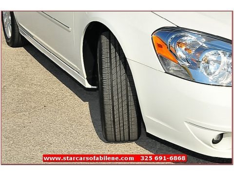 White Diamond TriCoat 2011 Buick Lucerne CXL White Diamond TriCoat 2011 Buick Lucerne CXL