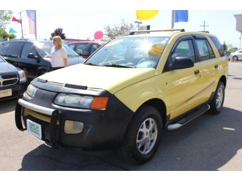 Light Yellow 2003 Saturn VUE V6 AWD Light Yellow 2003 Saturn VUE V6 AWD
