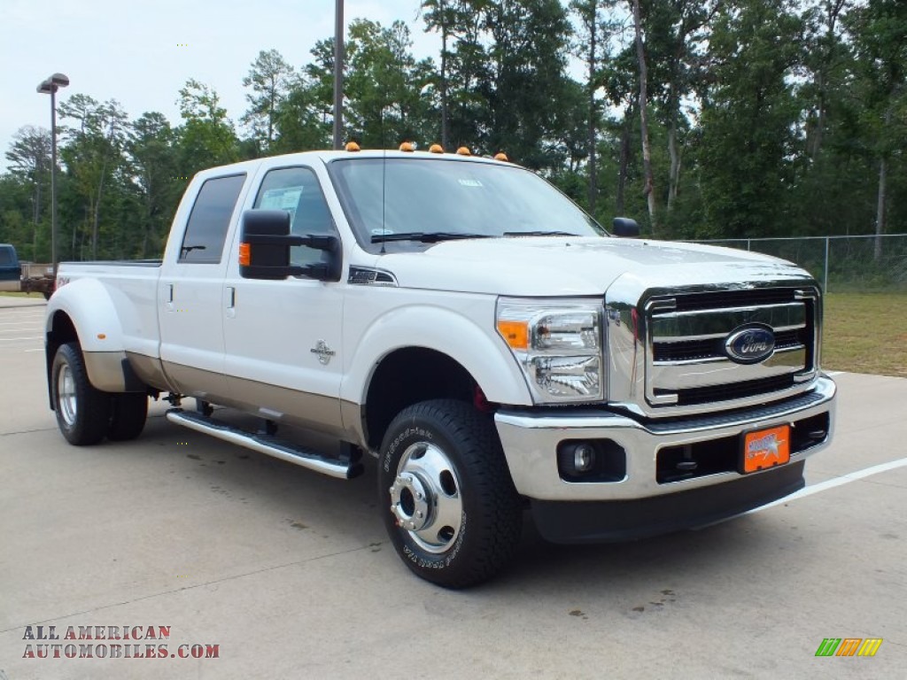 2012 Ford F350 Super Duty Lariat Crew Cab 4x4 Dually in White Platinum