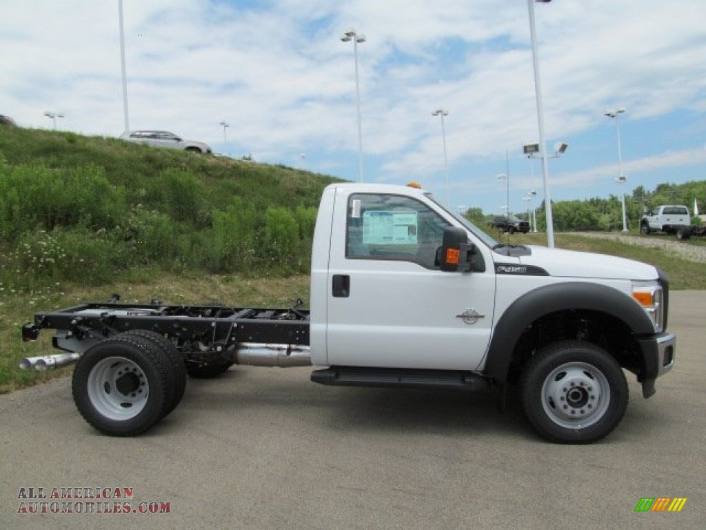 2012 F450 Super Duty XL Regular Cab Chassis 4x4 - Oxford White / Steel photo #2