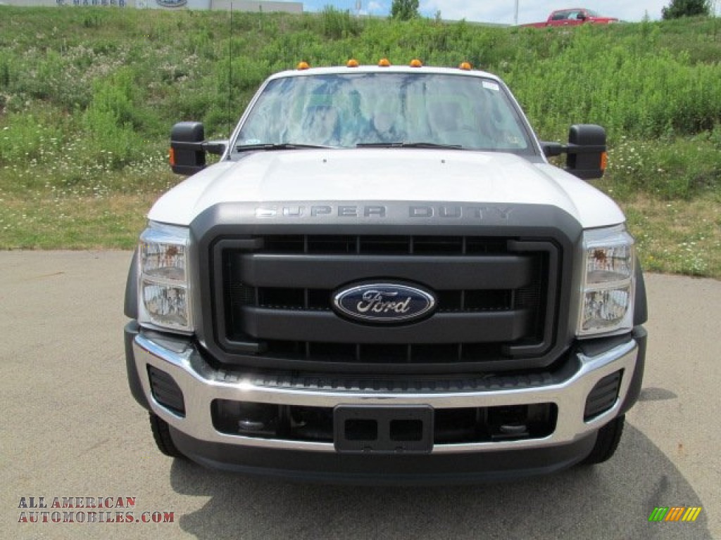 2012 F450 Super Duty XL Regular Cab Chassis 4x4 - Oxford White / Steel photo #9