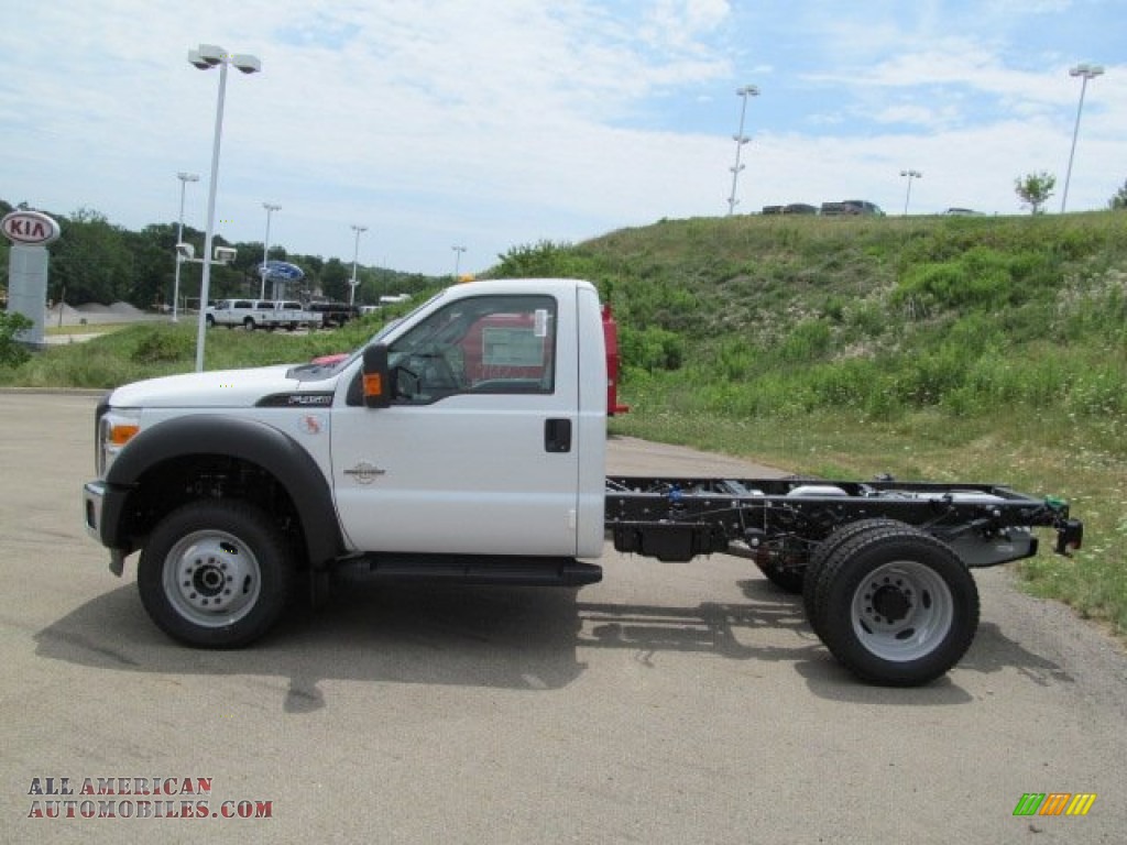2012 F450 Super Duty XL Regular Cab Chassis 4x4 - Oxford White / Steel photo #11