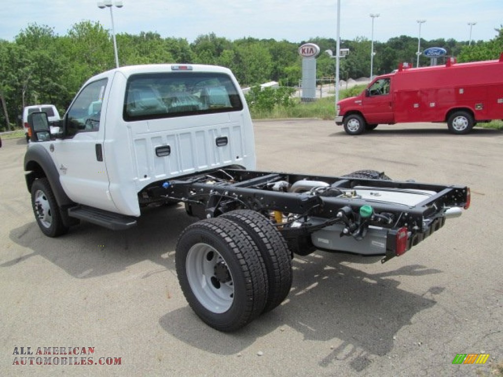 2012 F450 Super Duty XL Regular Cab Chassis 4x4 - Oxford White / Steel photo #12