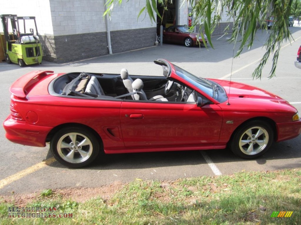 1994 Mustang GT Convertible - Laser Red Tinted Metallic / Grey photo #3