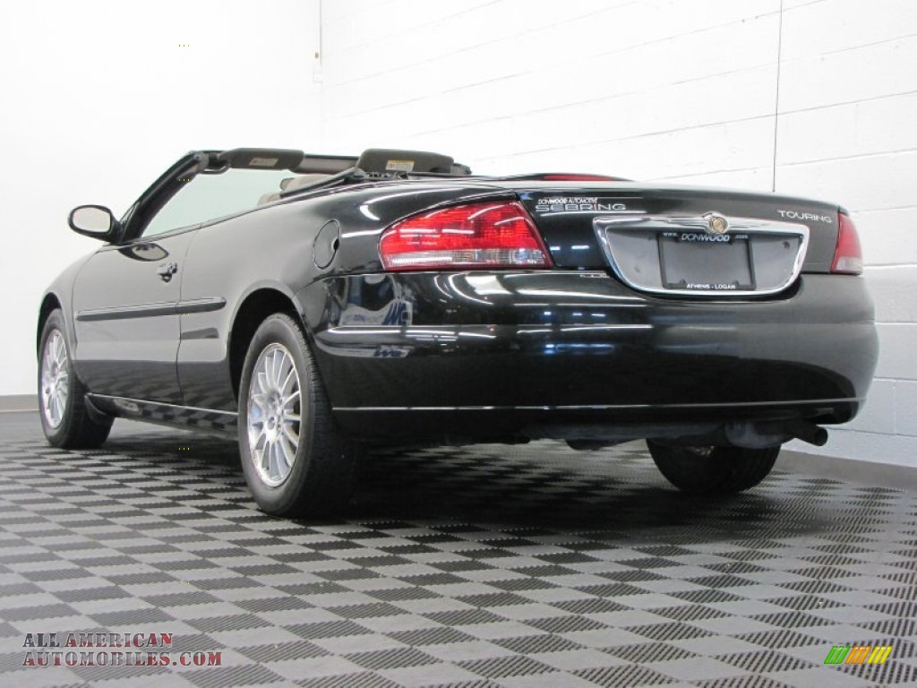 2006 Chrysler Sebring Touring Convertible in Brilliant Black photo 4