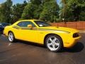 Dodge Challenger R/T Classic Stinger Yellow photo #2