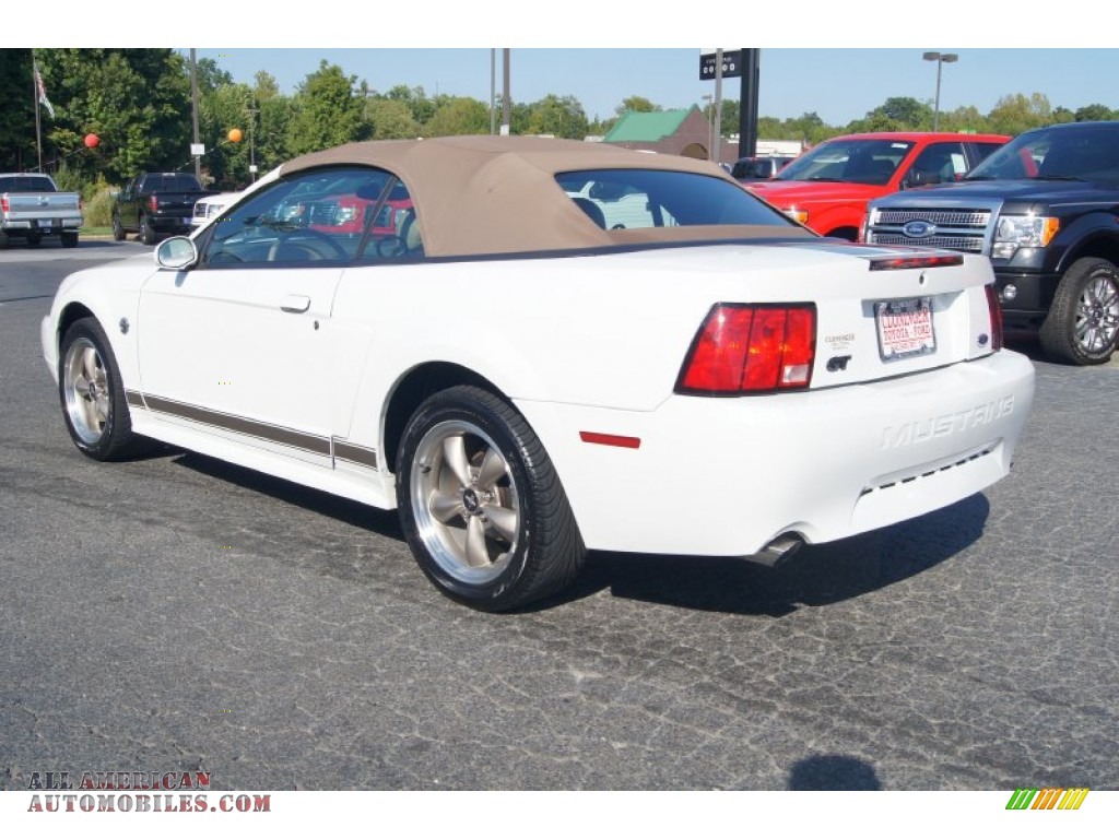 2004 Mustang GT Convertible - Oxford White / Medium Parchment photo #36