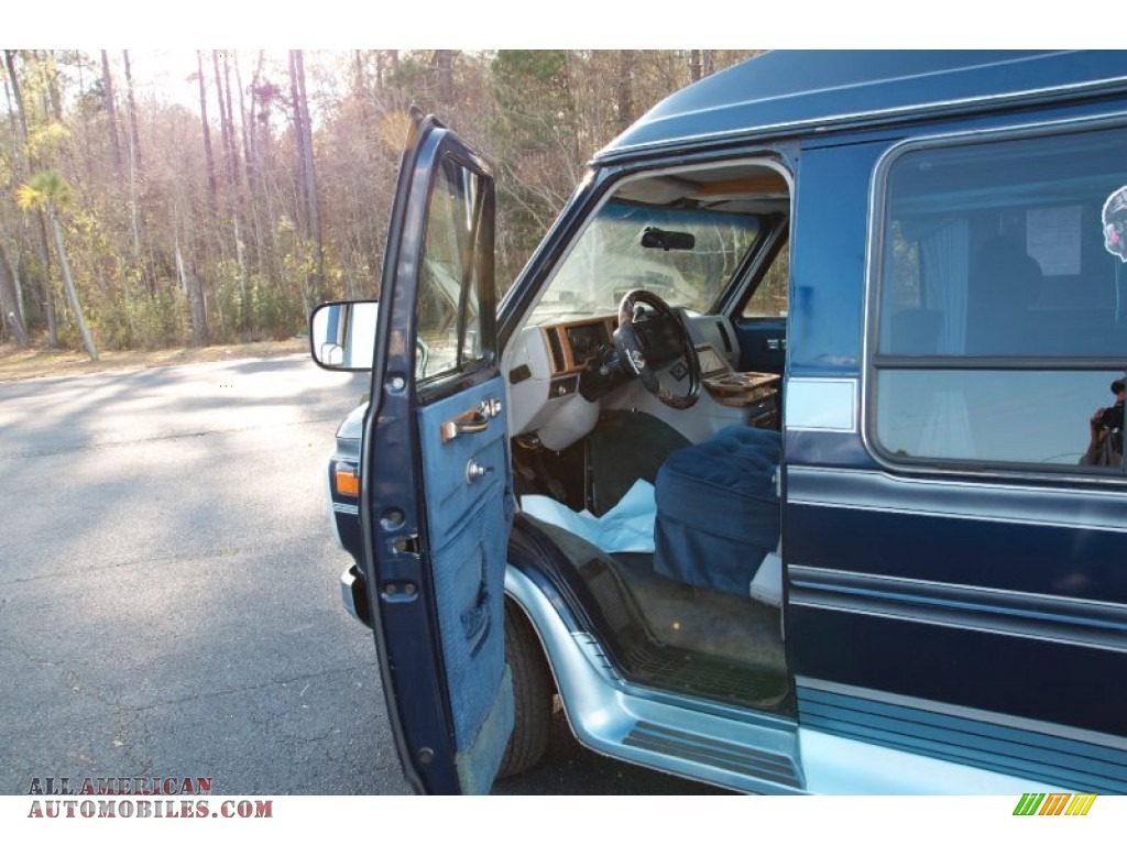 1994 Chevy Van G20 Passenger Conversion - Indigo Blue Metallic / Blue photo #11