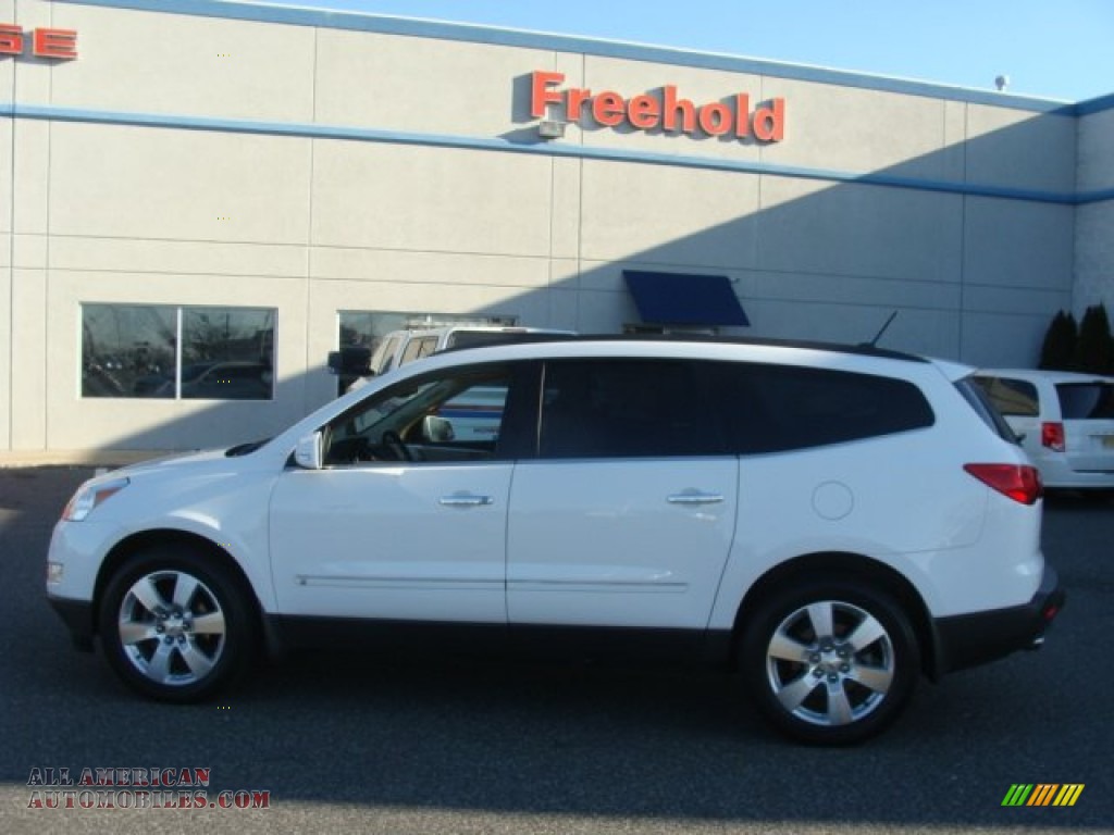 2010 Chevrolet Traverse LTZ AWD in Summit White photo #3 - 100118 | All