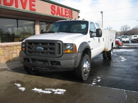Oxford White 2005 Ford F550 Super Duty XL Crew Cab Chassis Utility