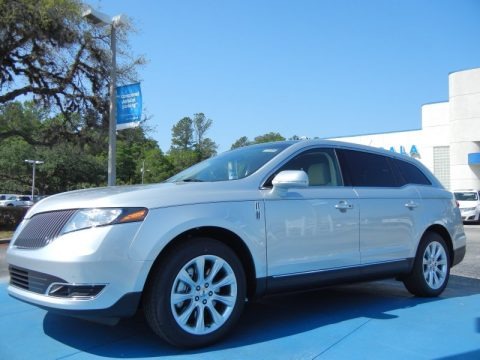 Ingot Silver 2013 Lincoln MKT FWD Ingot Silver 2013 Lincoln MKT FWD