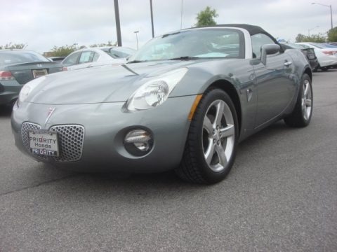 Cool Silver 2006 Pontiac Solstice Roadster