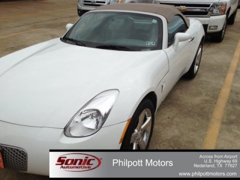 Pure White 2008 Pontiac Solstice Roadster