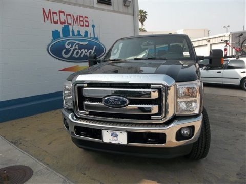 Tuxedo Black Metallic 2013 Ford F250 Super Duty Lariat Crew Cab 4x4