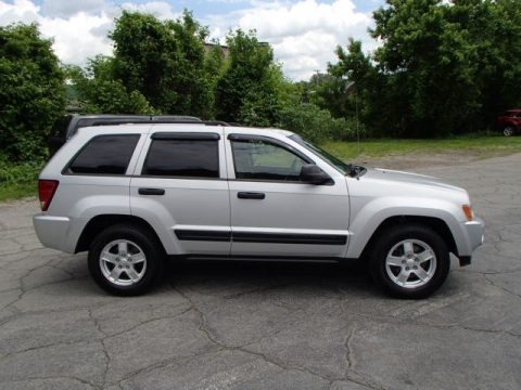 Bright Silver Metallic 2006 Jeep Grand Cherokee Laredo 4x4