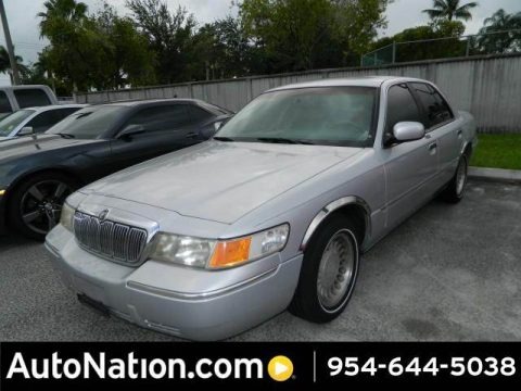 Silver Frost Metallic 2000 Mercury Grand Marquis LS
