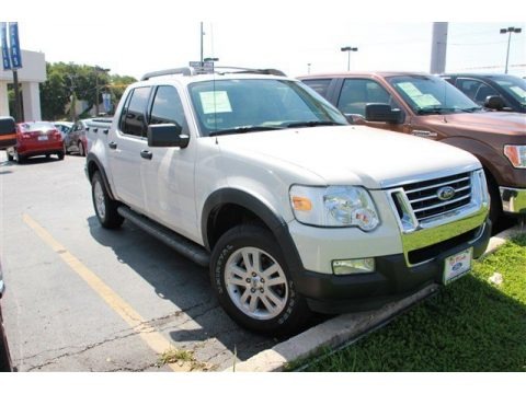 White Suede 2010 Ford Explorer Sport Trac XLT White Suede 2010 Ford Explorer Sport Trac XLT