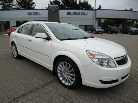 Cream White 2008 Saturn Aura XR