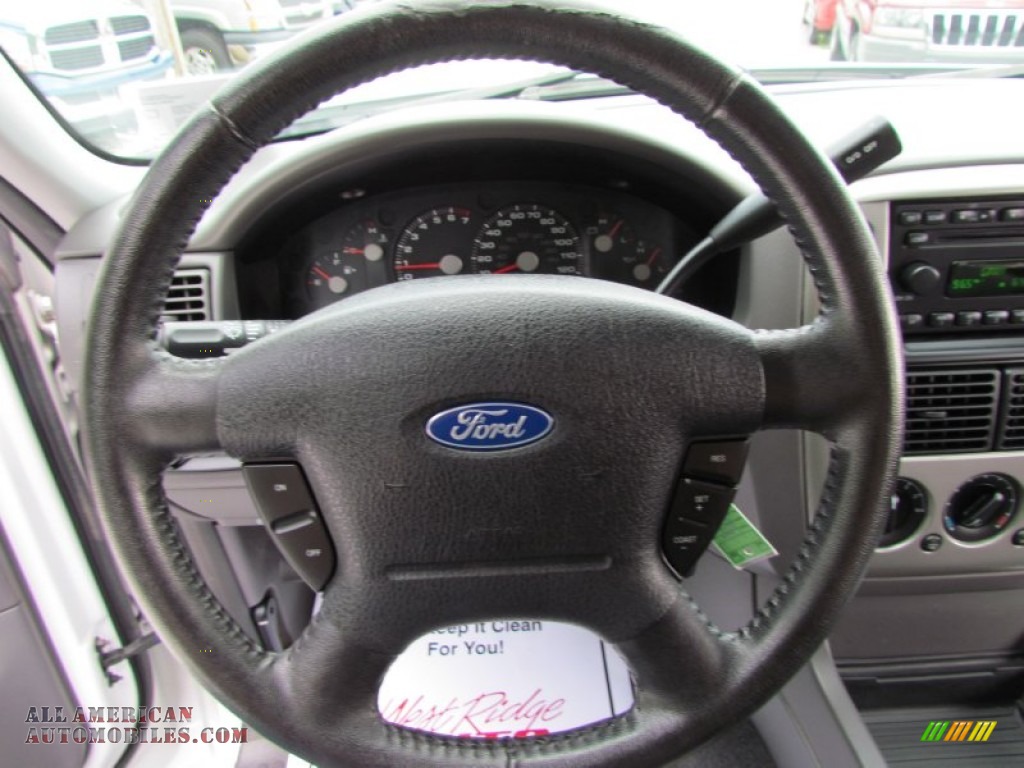 2005 Ford Explorer XLT 4x4 in Oxford White photo 25 B28866 All