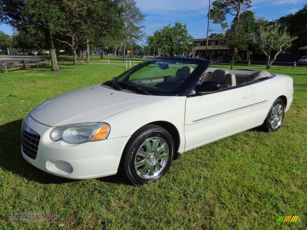 2006 Sebring Limited Convertible - Stone White / Light Taupe photo #14