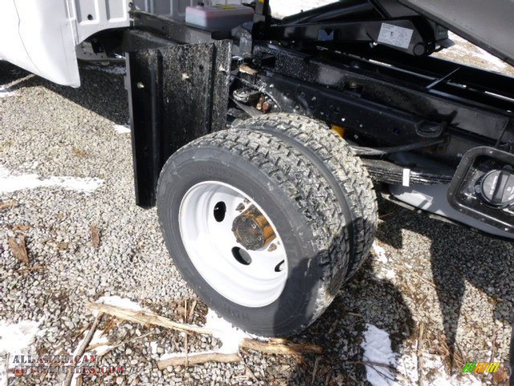 2014 F450 Super Duty XL Regular Cab 4x4 Dump Truck - Oxford White / Steel photo #9