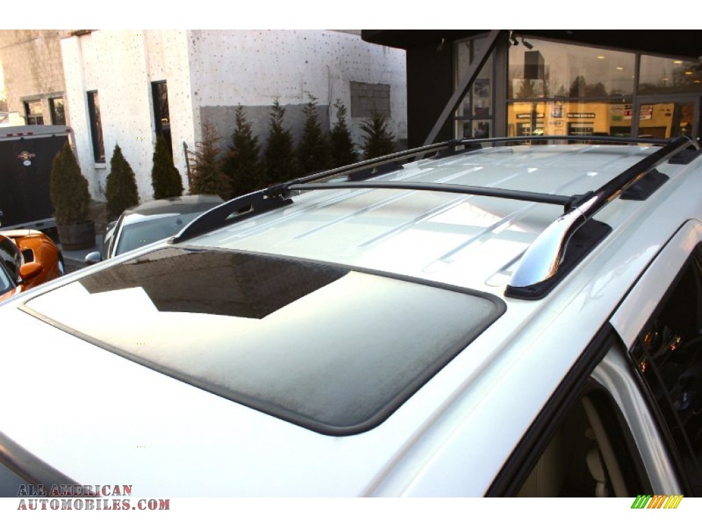 2006 Navigator Luxury 4x4 - Oxford White / Camel photo #35