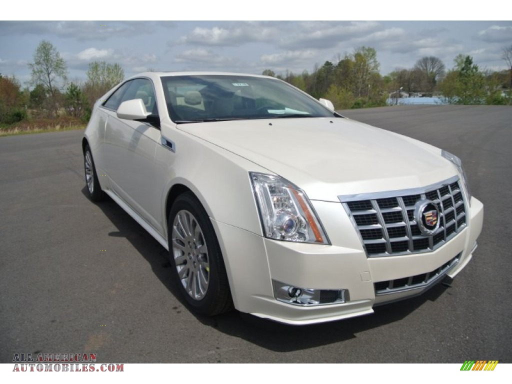 White Diamond Tricoat / Cashmere/Ebony Cadillac CTS Coupe