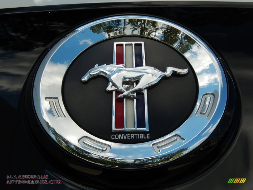 2014 Mustang V6 Premium Convertible - Oxford White / Medium Stone photo #9